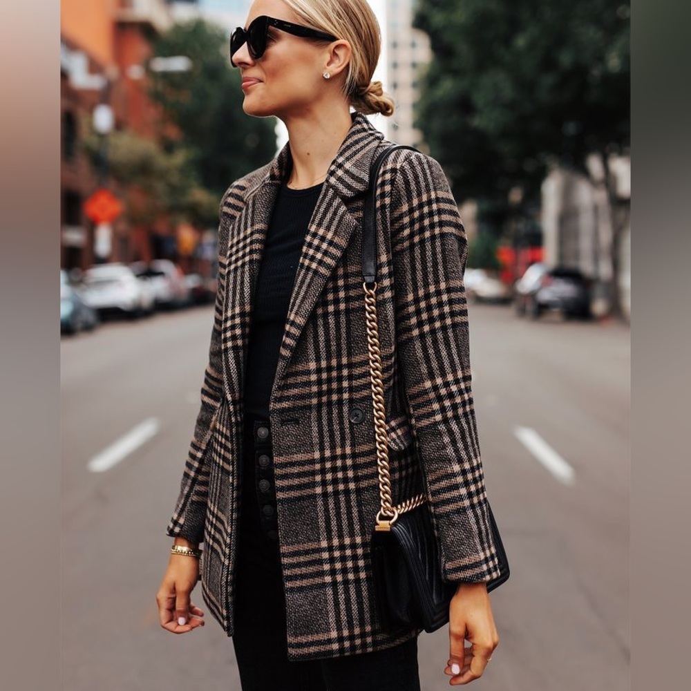Abercrombie & Fitch Checkered Jacket - Black and Cream